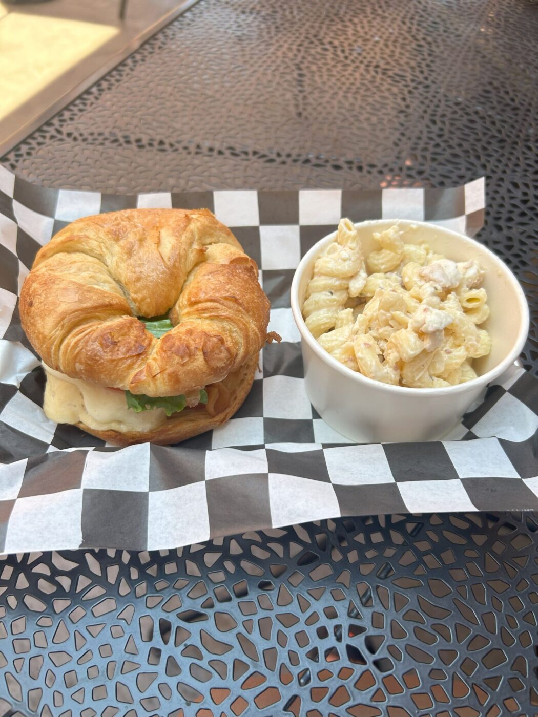 Marinated chicken sandwich at Mill House Cafe, Franklin, Kentucky