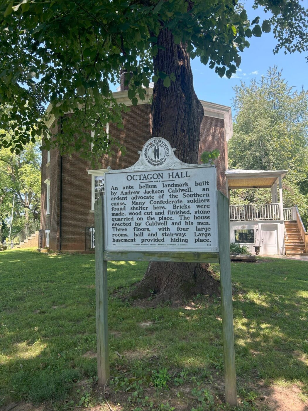 Octagon Hall, Franklin, Kentucky