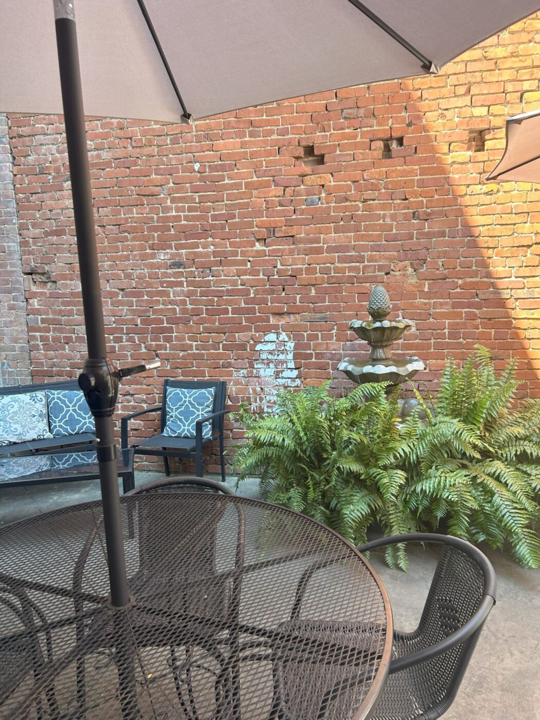 Patio at Mill House Cafe, Franklin, Kentucky