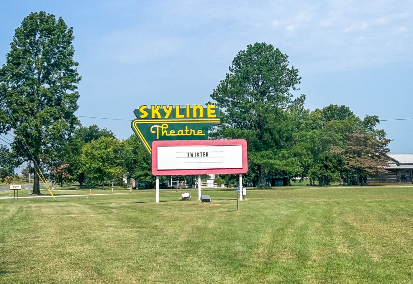 Skyline Drive-In Theatre, Summersville, Kentucky