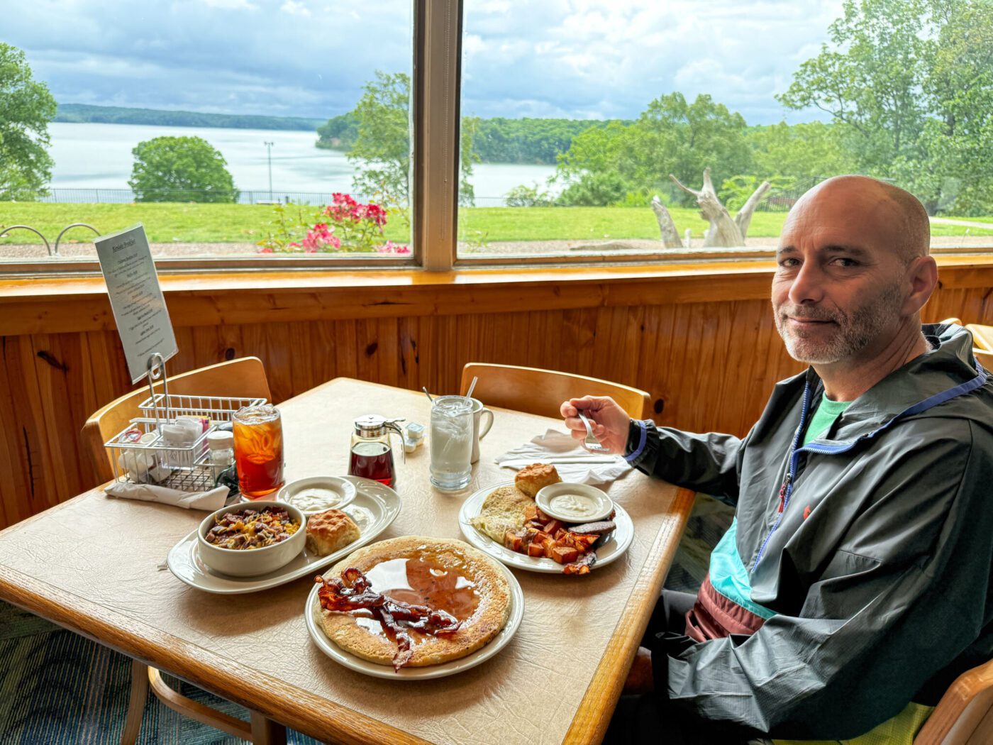 Dining at Kenlake State Resort Park, Kentucky